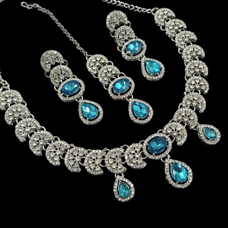 women’s heart pendant necklaces-Padmawati Bangles Silver Plated Austrian Stone Necklace Set