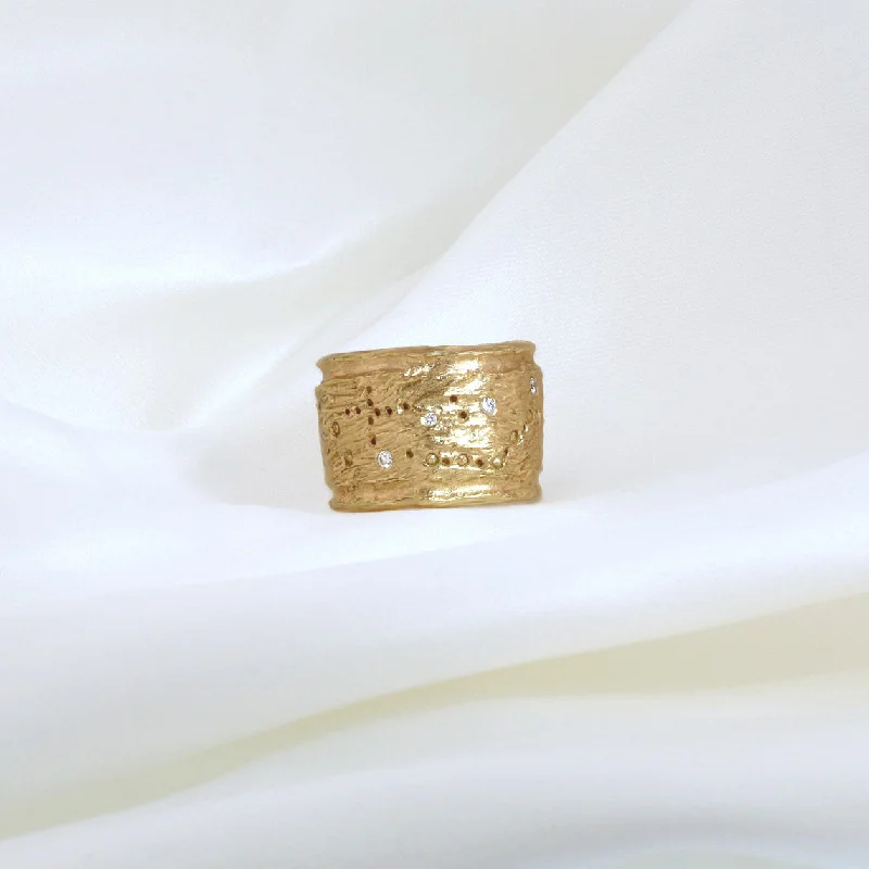 women’s custom-made engagement rings-Milky Way 18K Gold Ring