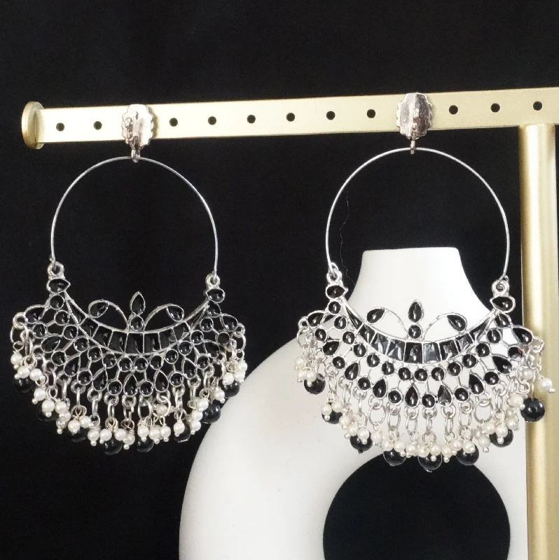 women's bridal earrings-Black Pearl Chandbali