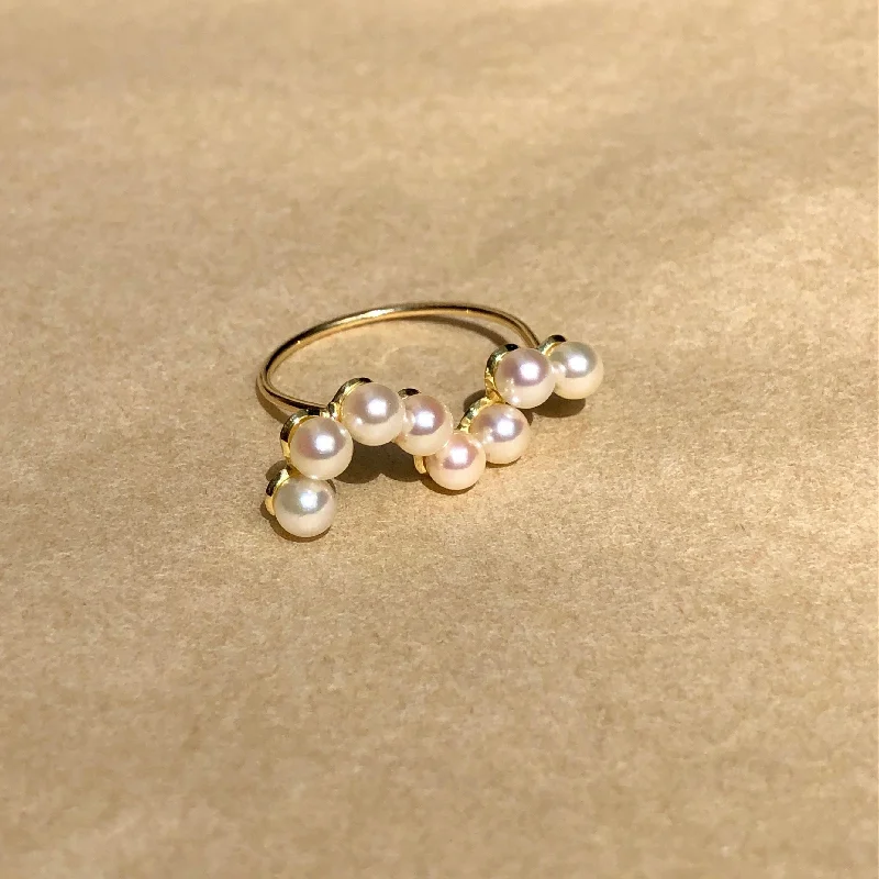 women’s custom rings-Fine Curves 18K Gold Ring w. Pearls