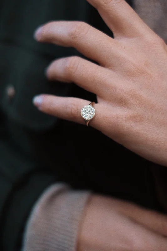 women’s vintage gold rings-Lunar 9K Gold Ring w. Zirconia