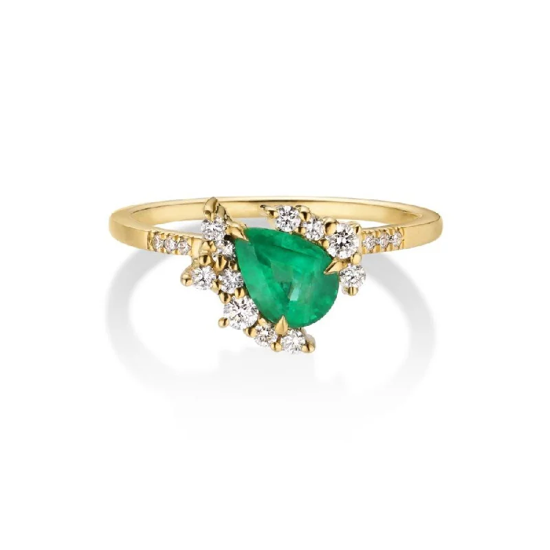 women’s trendy rings-Peya Marakata 18K Gold Ring w. Diamonds & Emerald