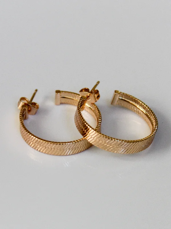 women's stud earrings-Mini Herringbone Hoops