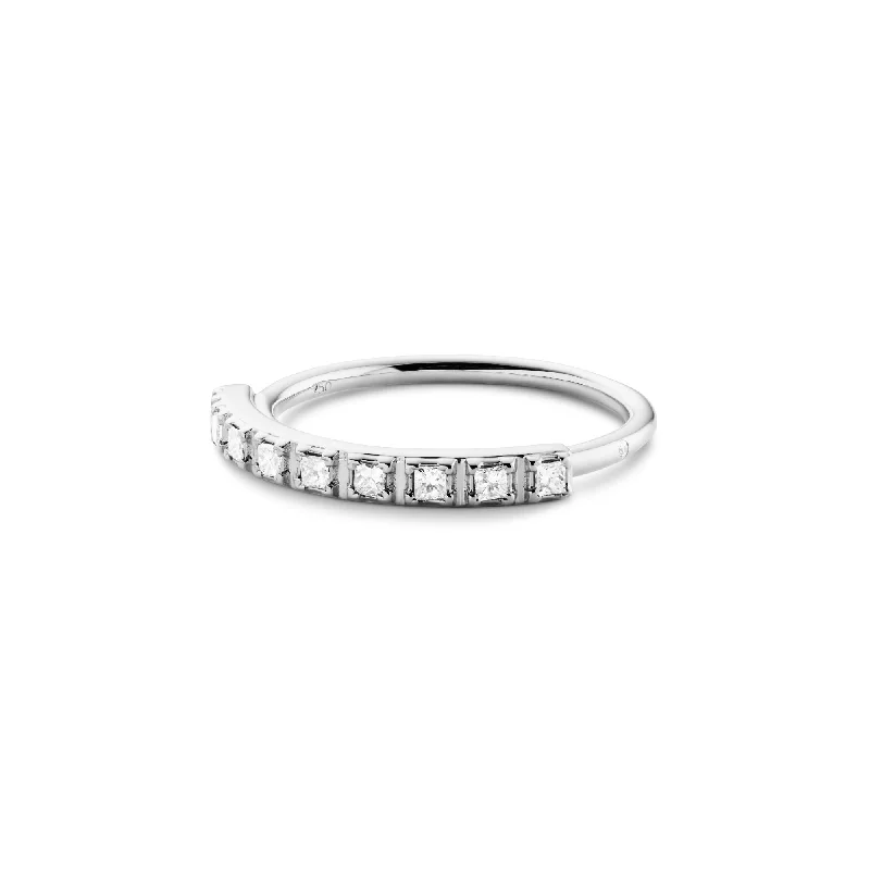 women’s fashion statement rings-Raw Classic Aligned 18K Whitegold Ring w. Diamonds