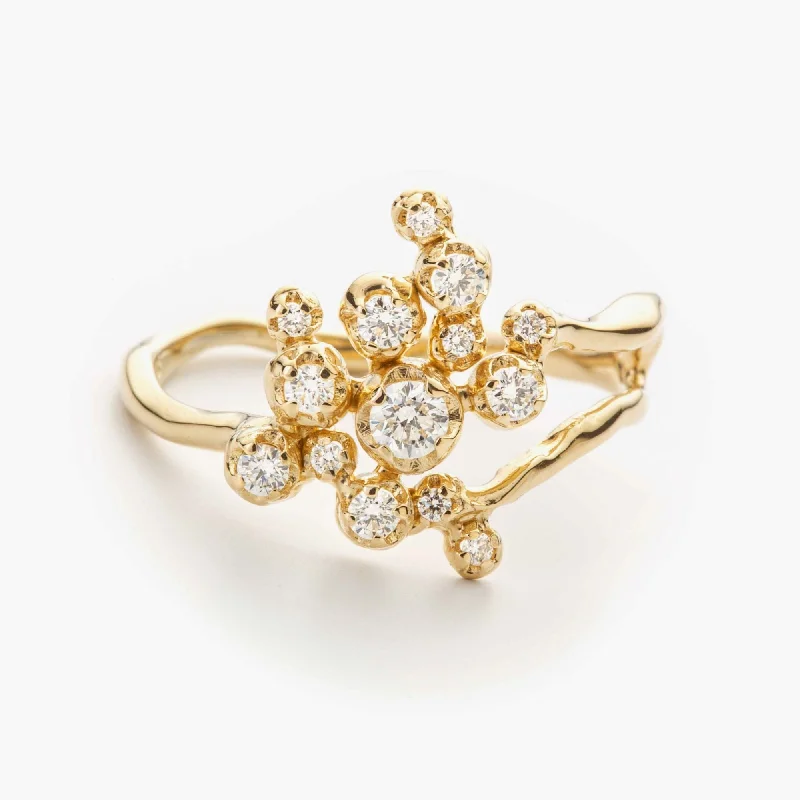 women’s affordable rings-Middle Organic Nr 02 18K Gold, Whitegold or Rosegold Ring w. Diamonds