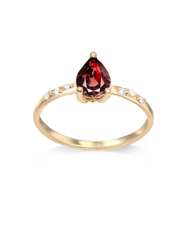 women’s heirloom rings-Your Way N°9 18K Gold Ring w. Garnet & Diamonds