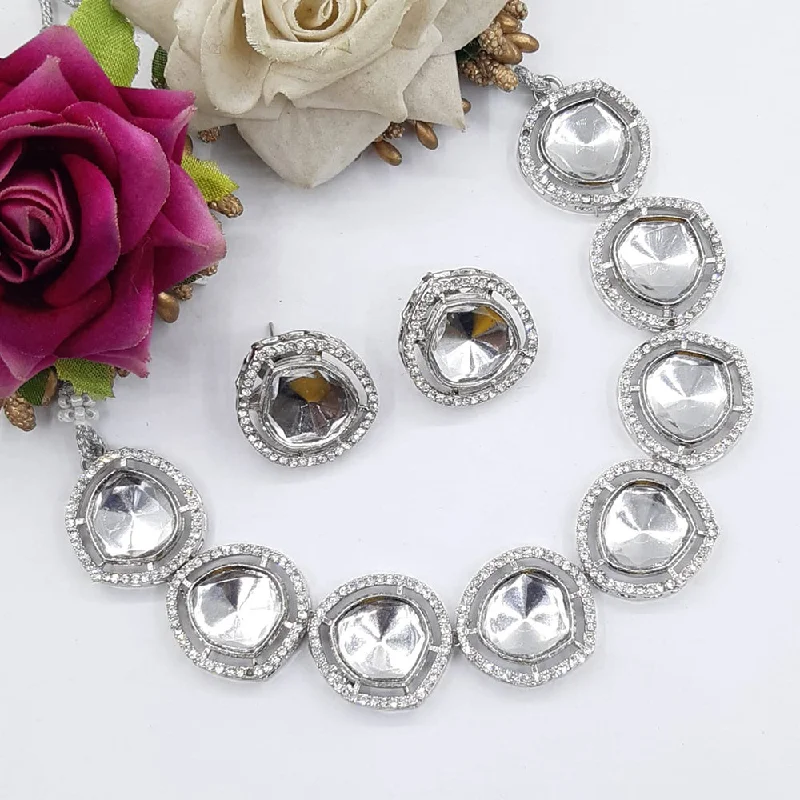 women’s vintage diamond necklaces-Manisha Jewellery Silver Plated Kundan Necklace Set