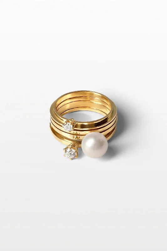 women’s pearl rings-Lustre 03 18K Gold Ring w. Diamonds & Pearl